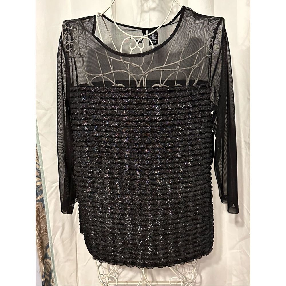 NEW WITH TAGS Tiered Ruffle New Directions Black Long Sleeve sheer Night Out Top
